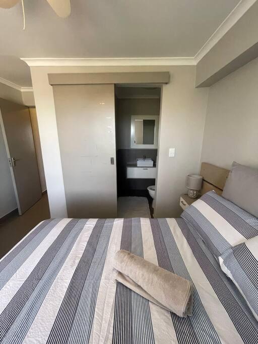 Two Bedroom & Two Bathrooms With Views Apartment